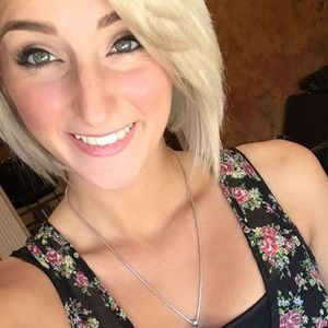 Meet your Posher, Paige